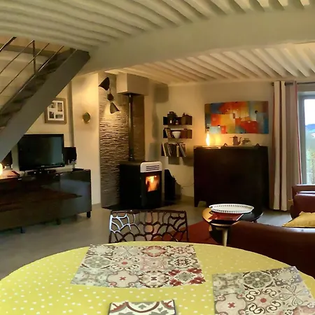 Prázdninový dům De Charme Avec Terrasse, Wi-fi Et Equipement Bebe - Fr-1-496-125