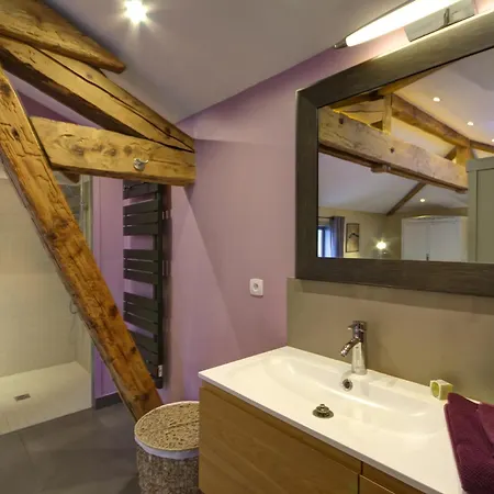 Prázdninový dům De Charme Avec Terrasse, Wi-fi Et Equipement Bebe - Fr-1-496-125 Chagnon